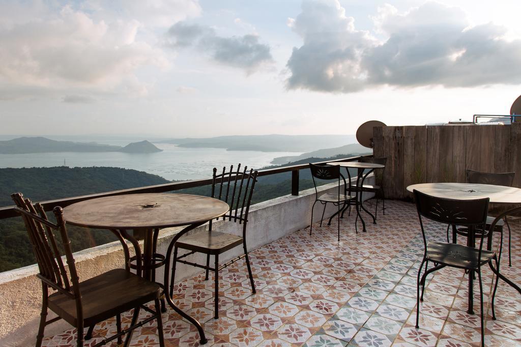 Casa Alegria Bed And Breakfast Tagaytay By Cocotel Tagaytay City Exterior photo